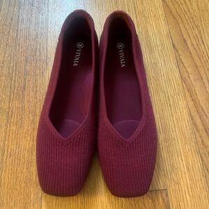 Vivaia Margot 2.0 Classic Burgundy Square-Toe V-Cut Ballet Flats Size 9 NWOT